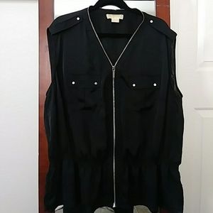 Fashionable sport vest